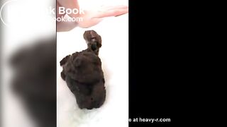 High heel girl take a big shit