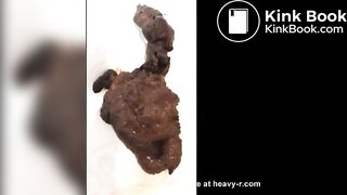 High heel girl take a big shit