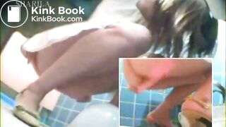 Pornera catches Japanese babes in the toilet