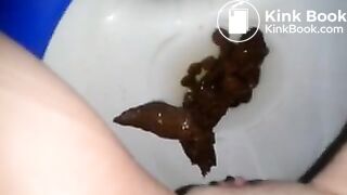 amateur 2 poop 8