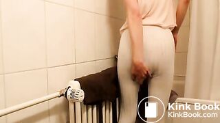 wetting and pooping big log in tight pants