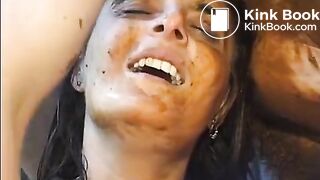 Scat freaks take their activities out of doors