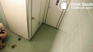 Cleaning up after toilet poo accident. (part 1)