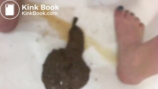 The best view from a shitting woman