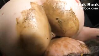 Shit Face Sitting & Kissing With Shit (AV Censored)