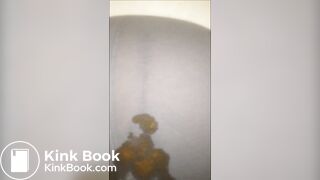 Diarrhée en pyjama aux wc