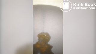 Diarrhée en pyjama aux wc