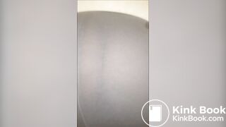 Diarrhée en pyjama aux wc