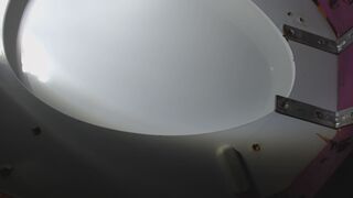 dumping metal baslls