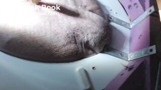 dumping metal baslls