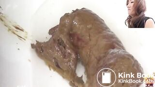 Want to lick her poopy anus while she farts in my mouth