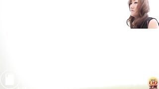 Want to lick her poopy anus while she farts in my mouth