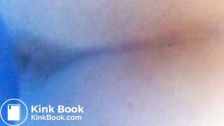 amateur records herself shitting