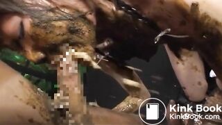 Japanese shit play with a cute girl