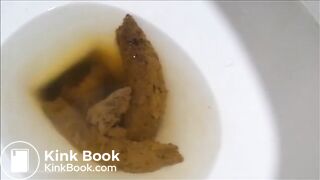 She is shitting and cumming