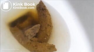 She is shitting and cumming