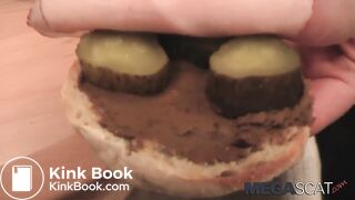 she eats burger with scat