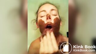 Beautiful Scat Girl