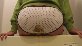 Pooping in woman's panties 02