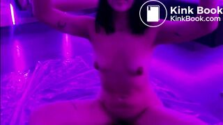 BADGIRL ANGIE EXC 2P