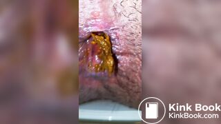 Japanese Boy Taking a Shit and Cleaning His Hole