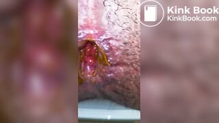 Japanese Boy Taking a Shit and Cleaning His Hole