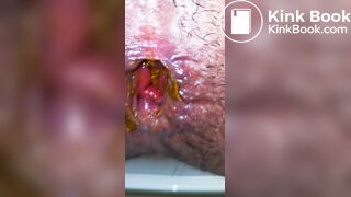 Japanese Boy Taking a Shit and Cleaning His Hole