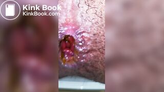 Japanese Boy Taking a Shit and Cleaning His Hole