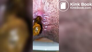 Japanese Boy Taking a Shit and Cleaning His Hole