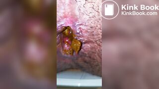 Japanese Boy Taking a Shit and Cleaning His Hole