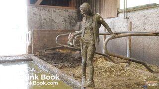 Kaitlyn Katsaros Shitty Day On The Farm