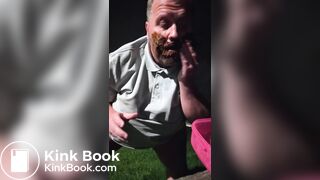 Fat Gay Kenneth Evensen Play with Shit