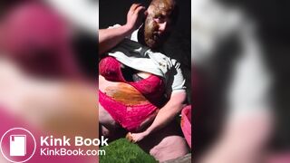 Fat Gay Kenneth Evensen Play with Shit