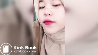 Girl's sexy long tongue 2