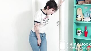 Pickles - Pull-up leaks under jeans