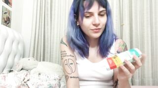 Piclkles double diaper wetting