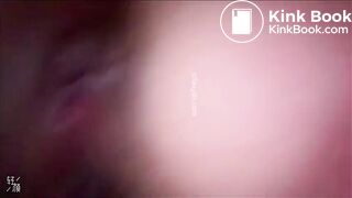 厕拍大神女厕所全景偷拍两位熟女同事肥美的小黑鲍鱼.23