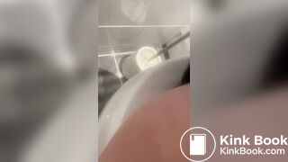 diarrhea in cup - video 2