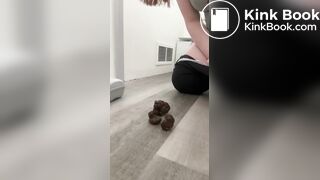 Yoga Baddie Pooping on the Floor