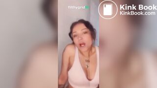 Sexy girl Is shitting for you