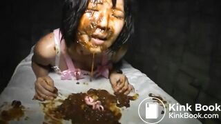 Japanese Toilet Girl - video 6
