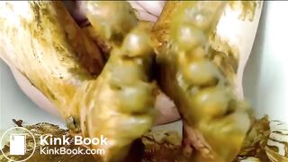 chubby scat anal masturbating