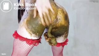 Messy solo scat play