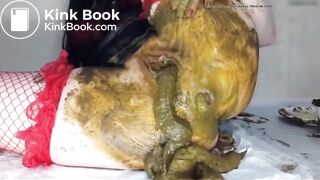 Messy solo scat play