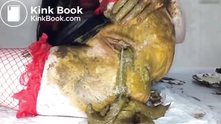 Messy solo scat play