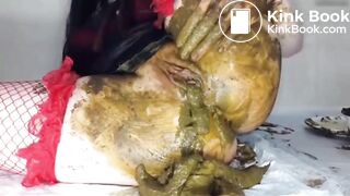 Messy solo scat play