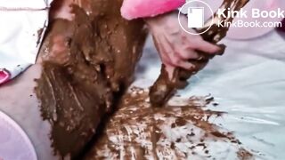 SHIT FUCKING PUSSY WITH BARBIE DOLL