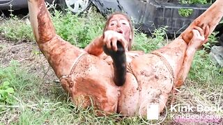 French Scat Girl Outdoor 3