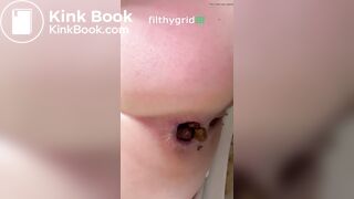 Jewell's ass pooping on toilet