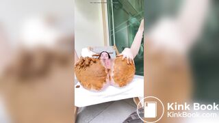 smearing poop - video 3